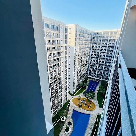 Shore 2 Residences Tower 2 Пасай Экстерьер фото